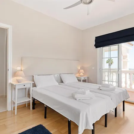 En Mijas Con Piscina Privada 8 Personas *